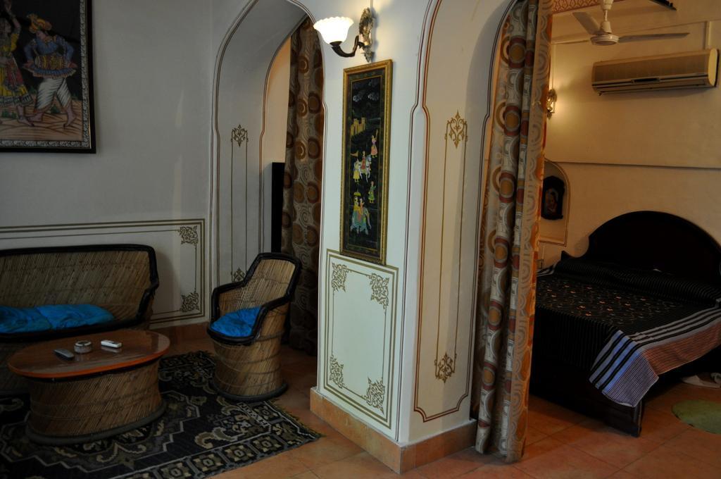 Hotel Burja Haveli Alwar Buitenkant foto